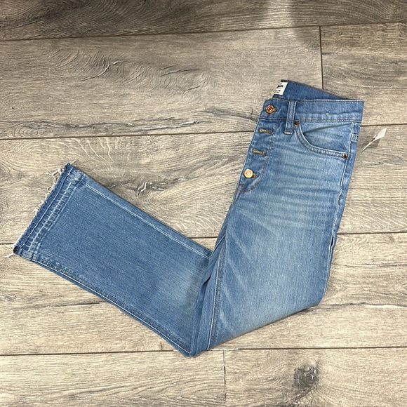 NEW • J. Crew • Women’s Demi-boot Crop Jeans Redwood Wash Blue Raw Hem 25 - Picture 2 of 4